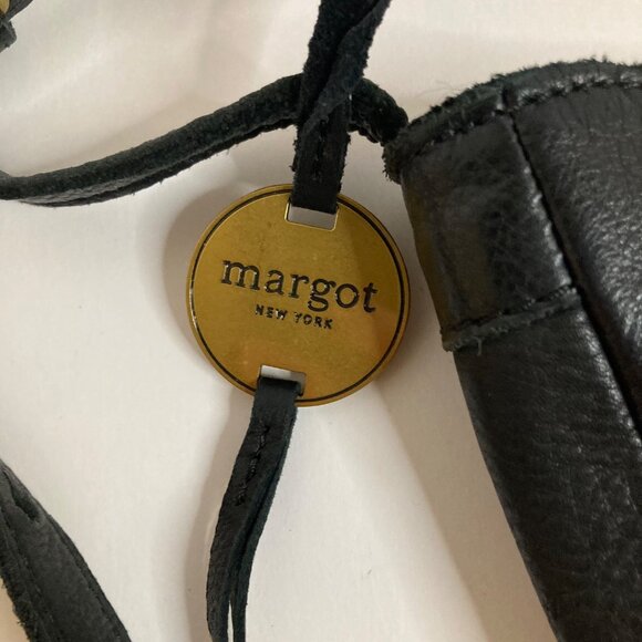 Womens Margot Leather Adjustable Crossbody Shoulder Hobo Bag Black 12 x 12 x 2" - Picture 9 of 11